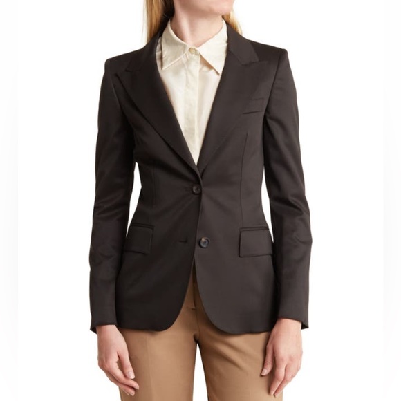 Gucci Women Wool Blend Blazer Size 38 US 4 Long Sleeve Button Peaked Lapels - Picture 1 of 15